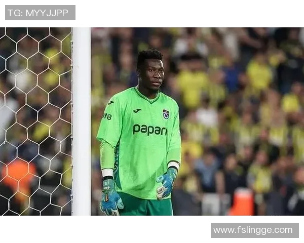 老足球明星重返赛场拍广告展现风采引发球迷热议与怀旧情怀